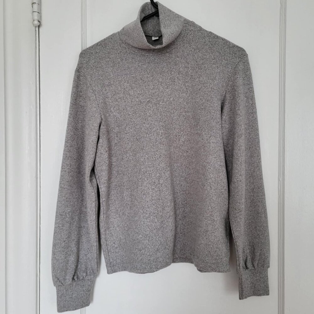 Gray UNIQLO Turtleneck Sweater Women's Size XS